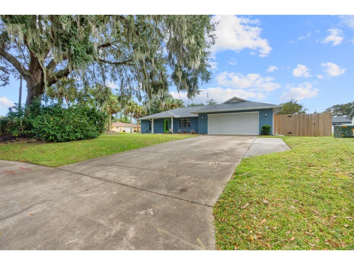 599 Regent Crescent South Daytona FL 32119 V4932924 image1