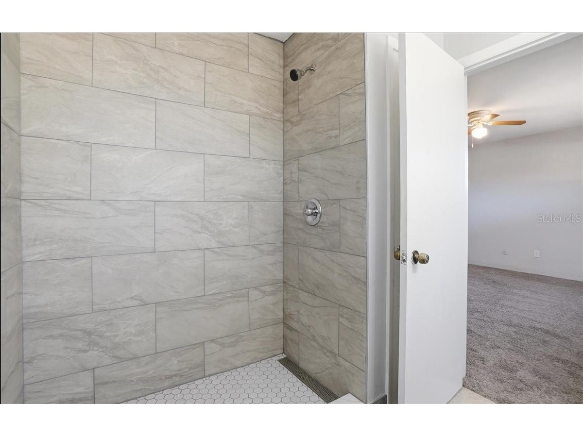 5991 Fairfield Avenue S #4 Saint Petersburg FL 33707 TB8485094 image11
