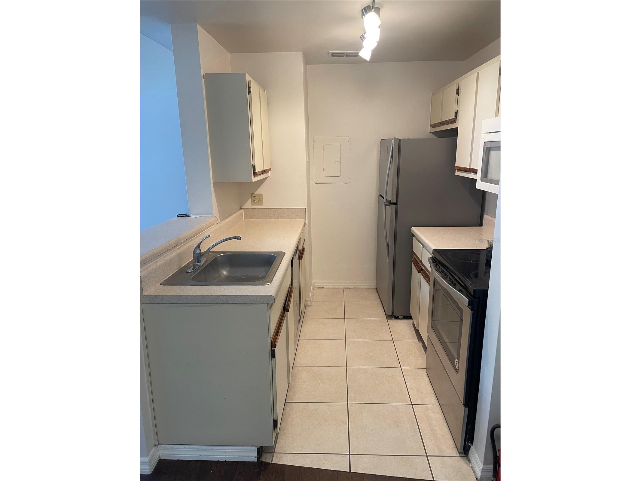 5992 Westgate Drive #302 Orlando FL 32835 G5109481 image4