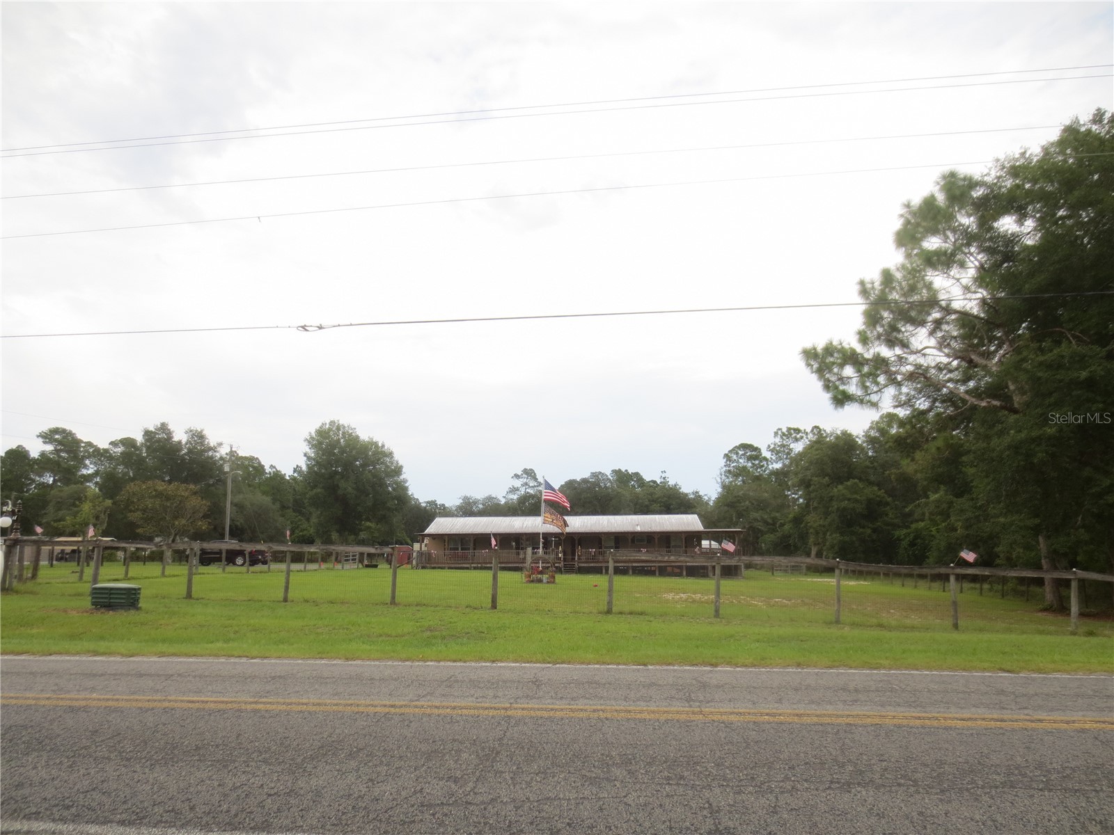 5995 SE 183rd Avenue Road Ocklawaha FL 32179 OM725783 image3