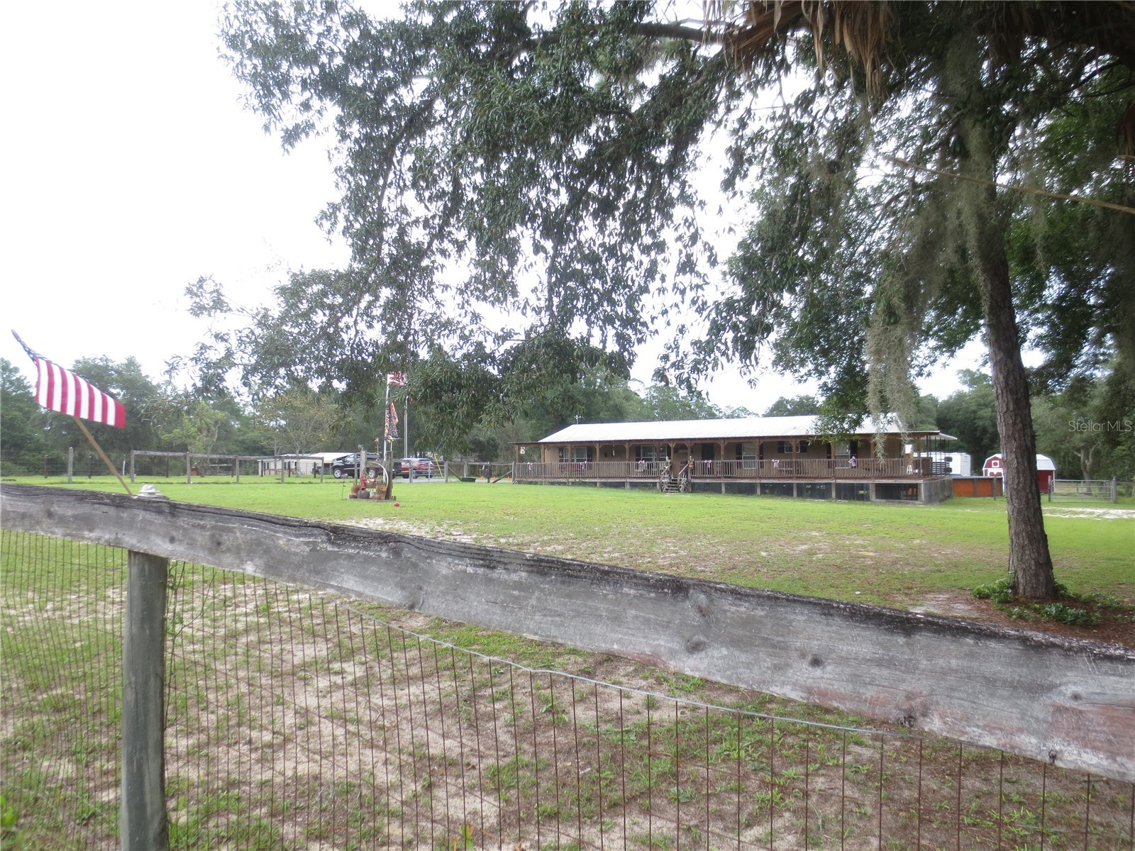 5995 SE 183rd Avenue Road Ocklawaha FL 32179 OM725783 image4