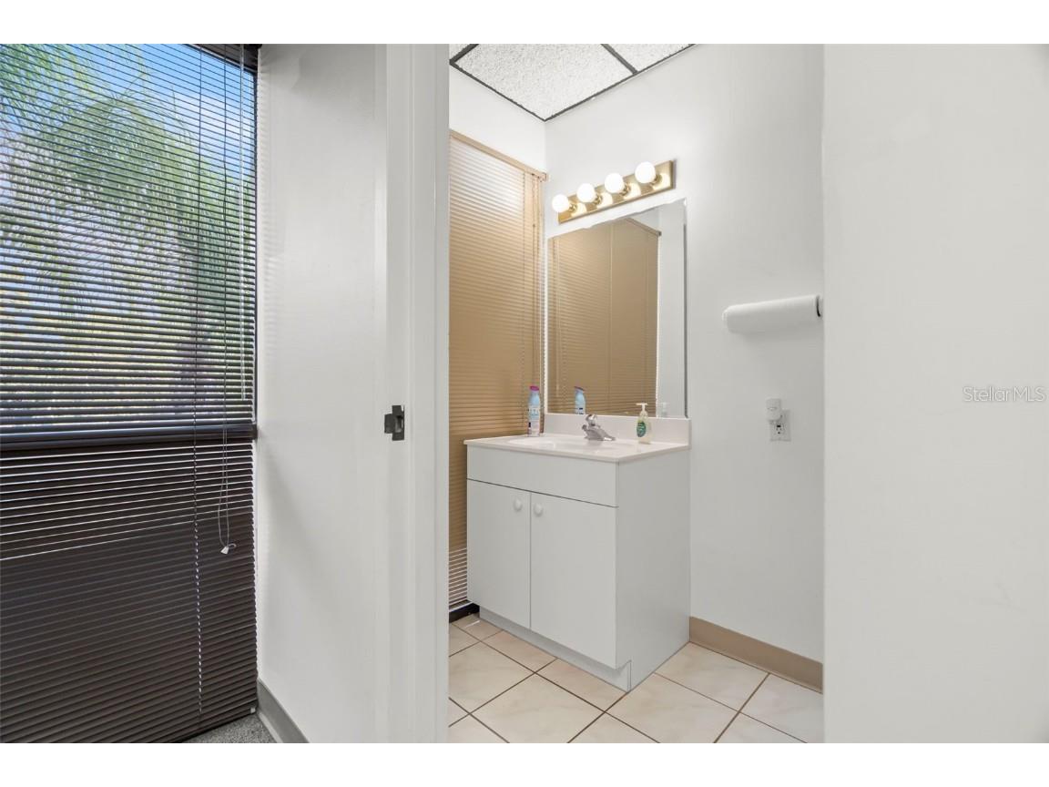 5999 Central Avenue #200 Saint Petersburg FL 33710 TB8462553 image24