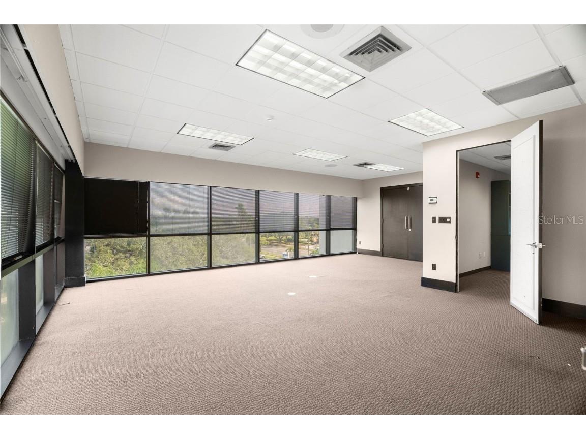 5999 Central Avenue #400 Saint Petersburg FL 33710 TB8462613 image25