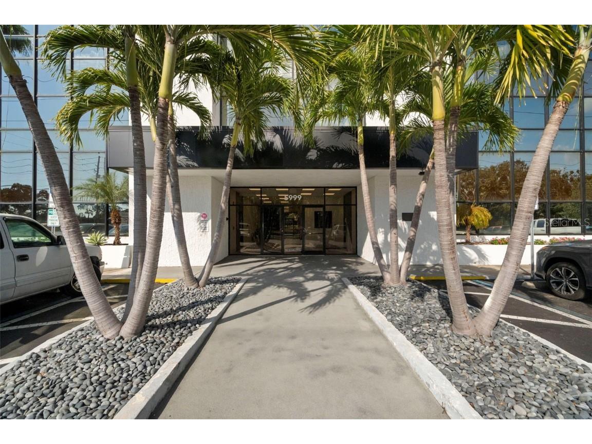 5999 Central Avenue #400 Saint Petersburg FL 33710 TB8462613 image3
