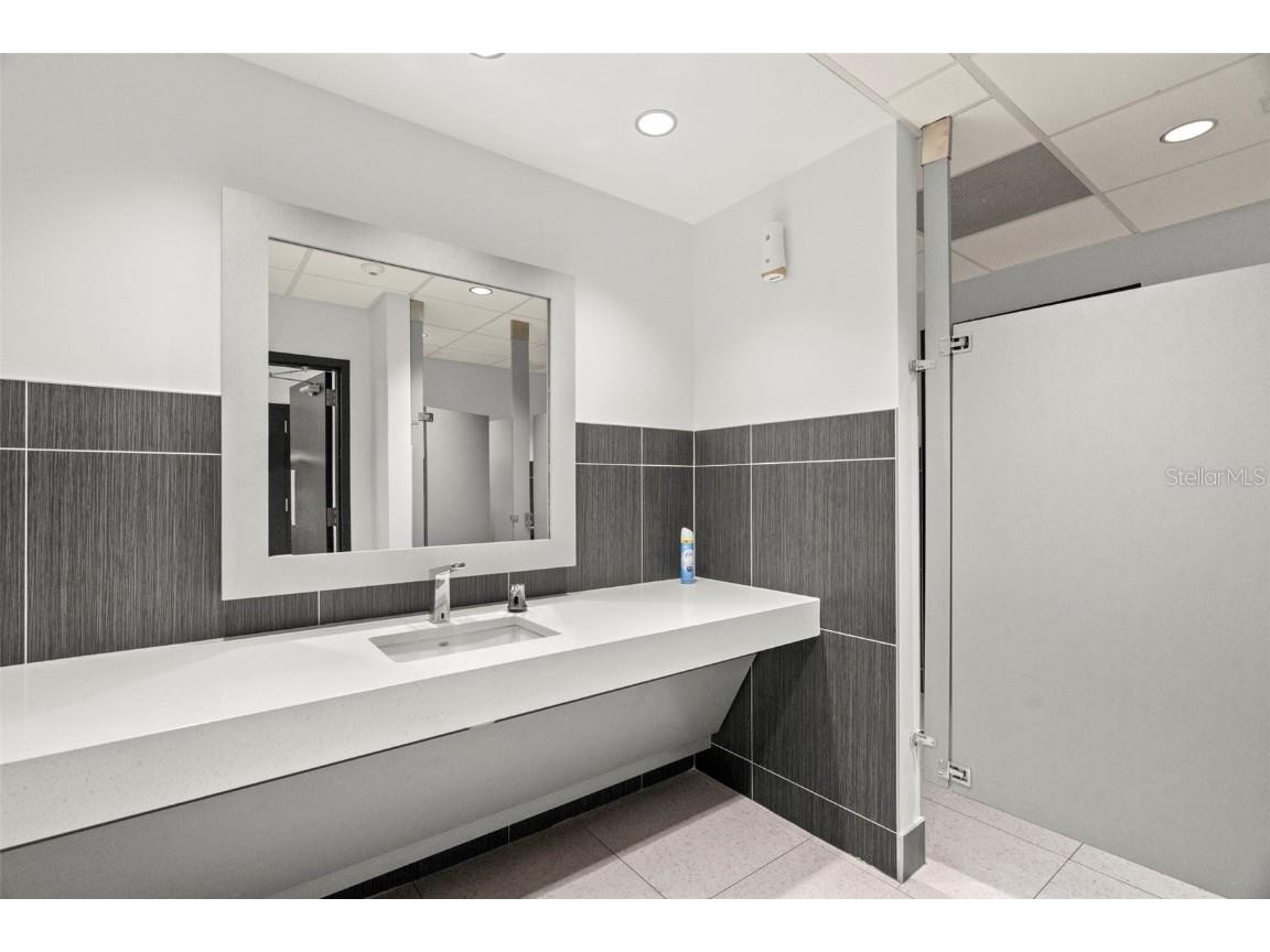 5999 Central Avenue #400 Saint Petersburg FL 33710 TB8462613 image7