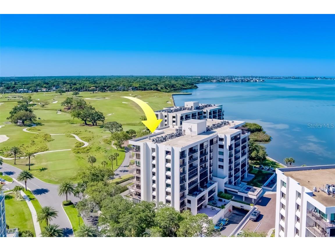 6 Belleview Boulevard #302 Belleair FL 33756 - CLEARWATER BAY U8240276 image1