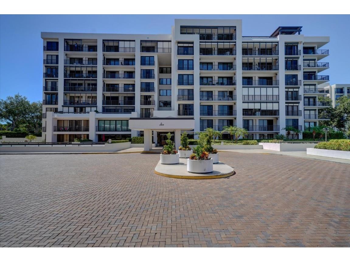 6 Belleview Boulevard #504 Belleair FL 33756 U8199102 image1