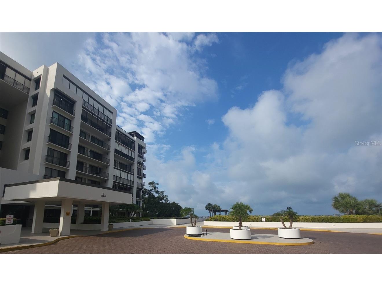 6 Belleview Boulevard #504 Belleair FL 33756 - INTERCOASTAL WATERWAY U8242380 image1