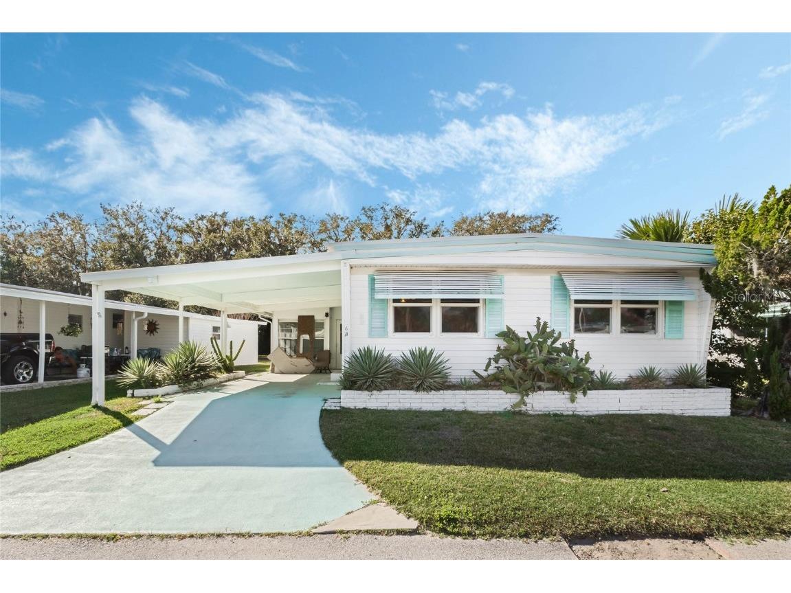 6 Cocos Plumosa Drive #B Eustis FL 32726 - Trout Lake O6280075 image1