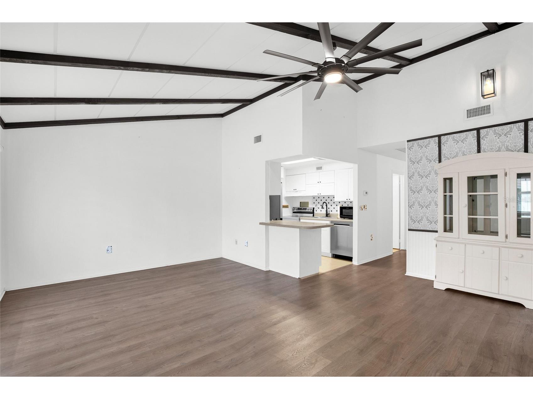 6 Country Club Drive #A New Smyrna Beach FL 32168 O6426571 image4