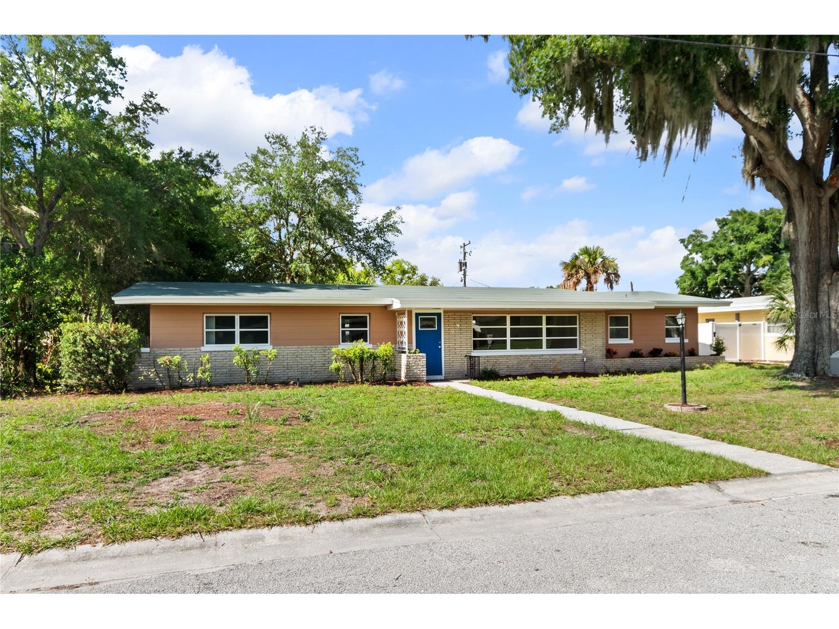 6 Golfview Circle NE Winter Haven FL 33881 P4938888 image1