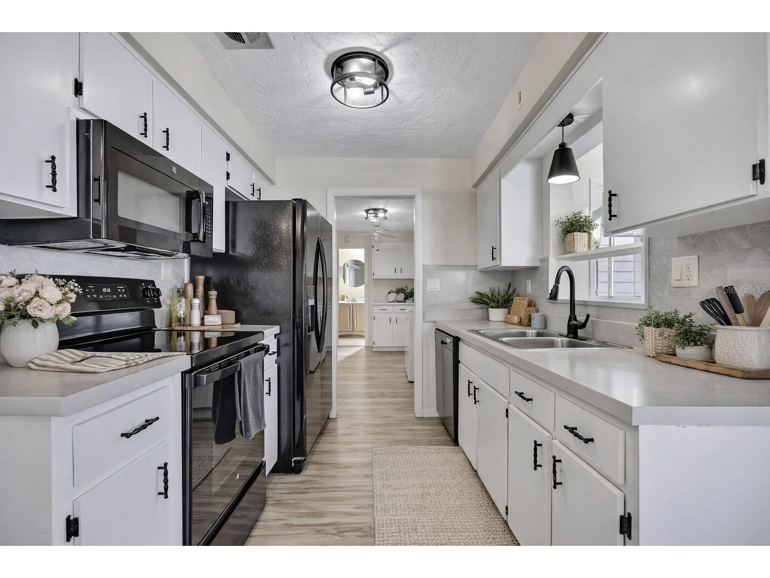 6 James Court Beverly Hills FL 34465 W7883223 image6