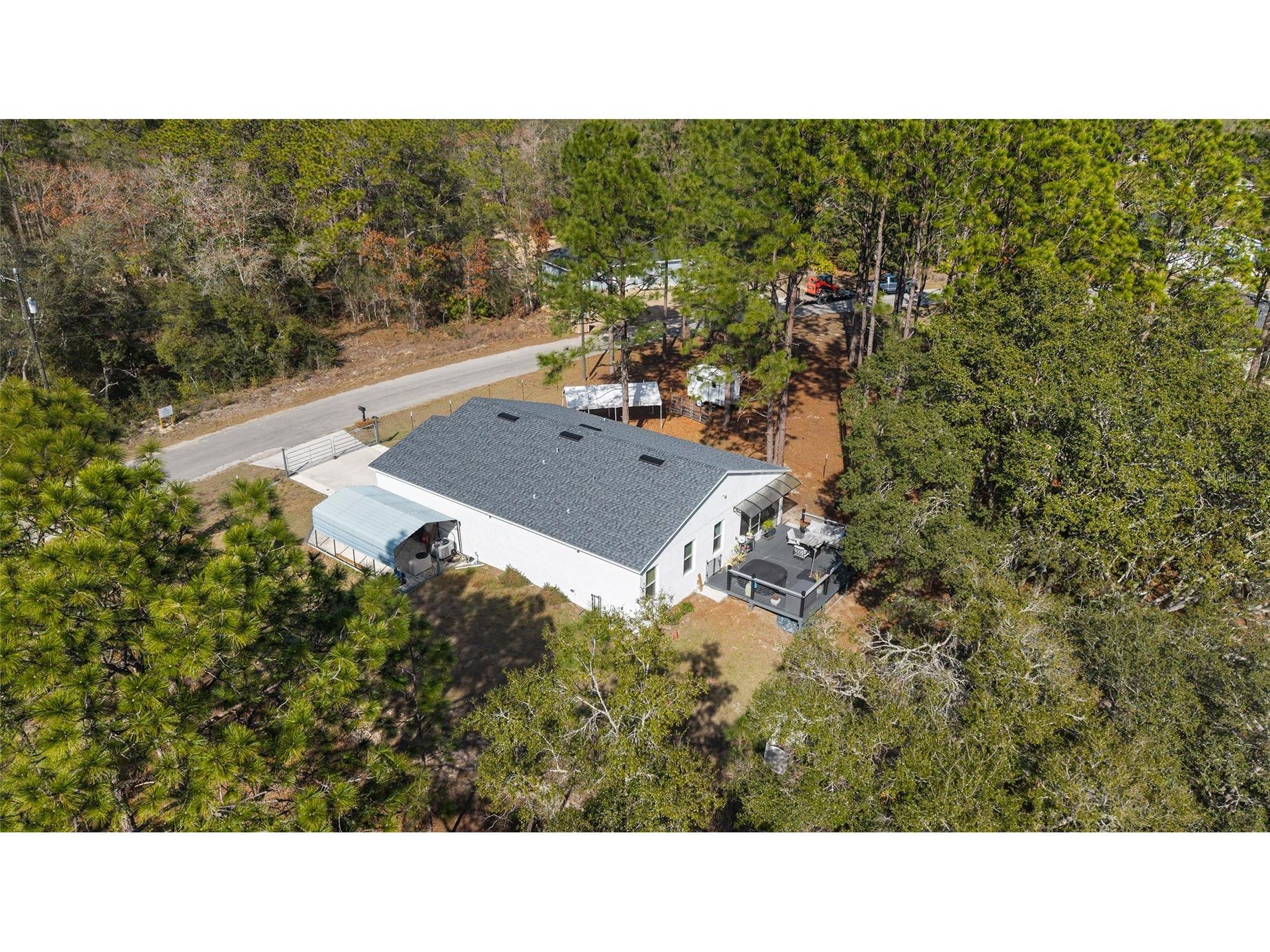 6 Malauka Circle Ocklawaha FL 32179 OM717263 image44