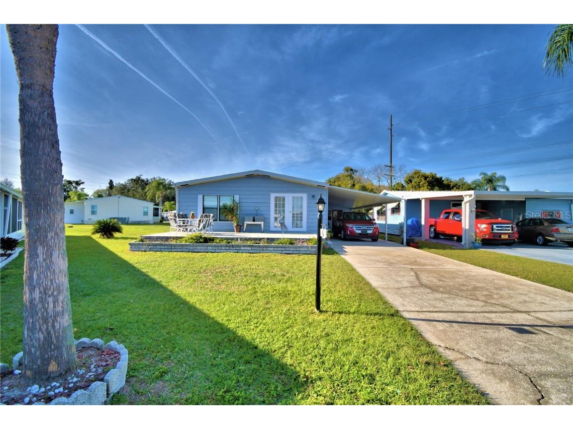 6 Navel Drive Winter Haven FL 33884 - LAKE ELOISE P4928873 image1