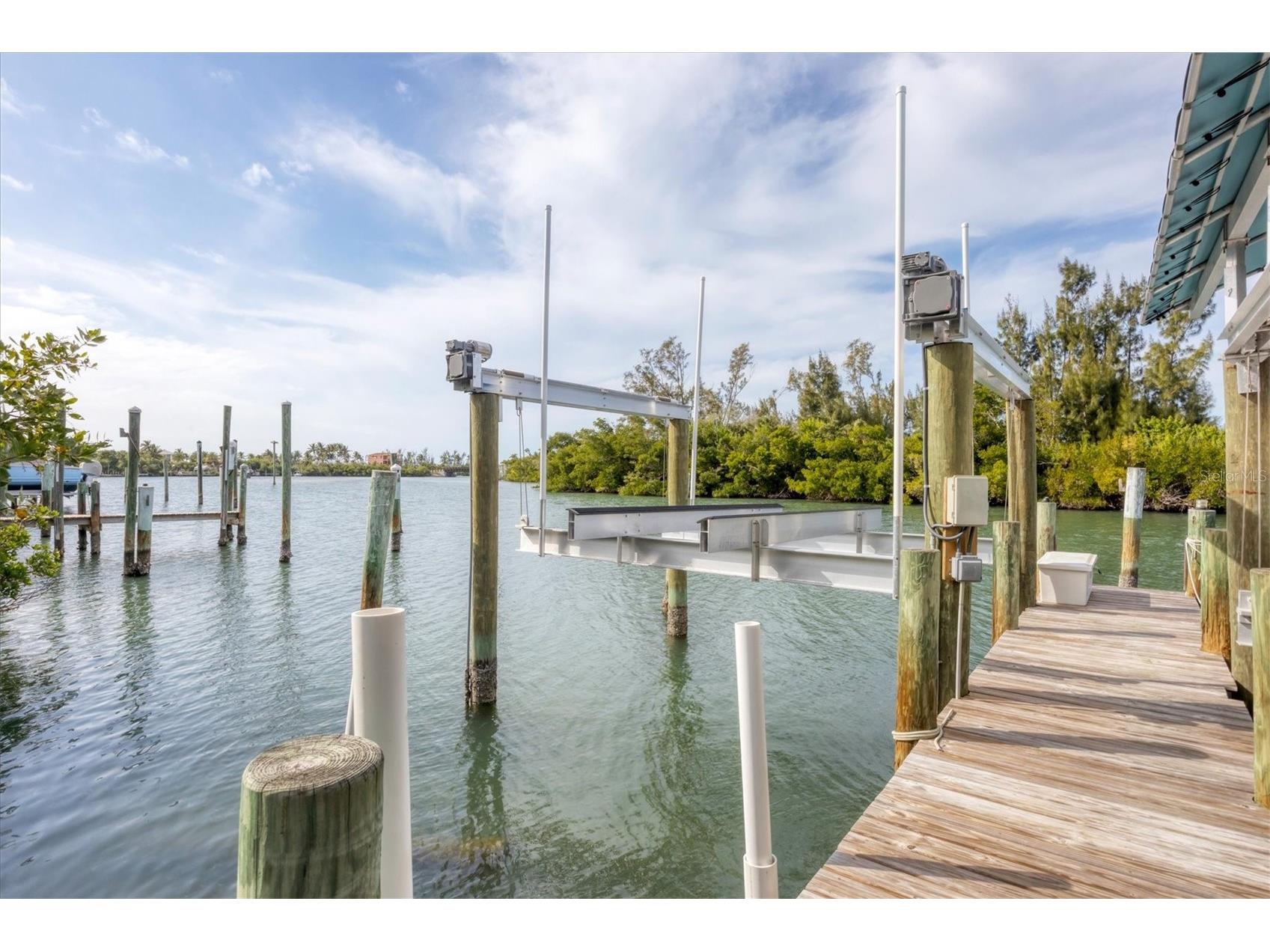 6 Point Way Placida FL 33946 - LEMON BAY AND INTRACOASTAL D6145627 image3