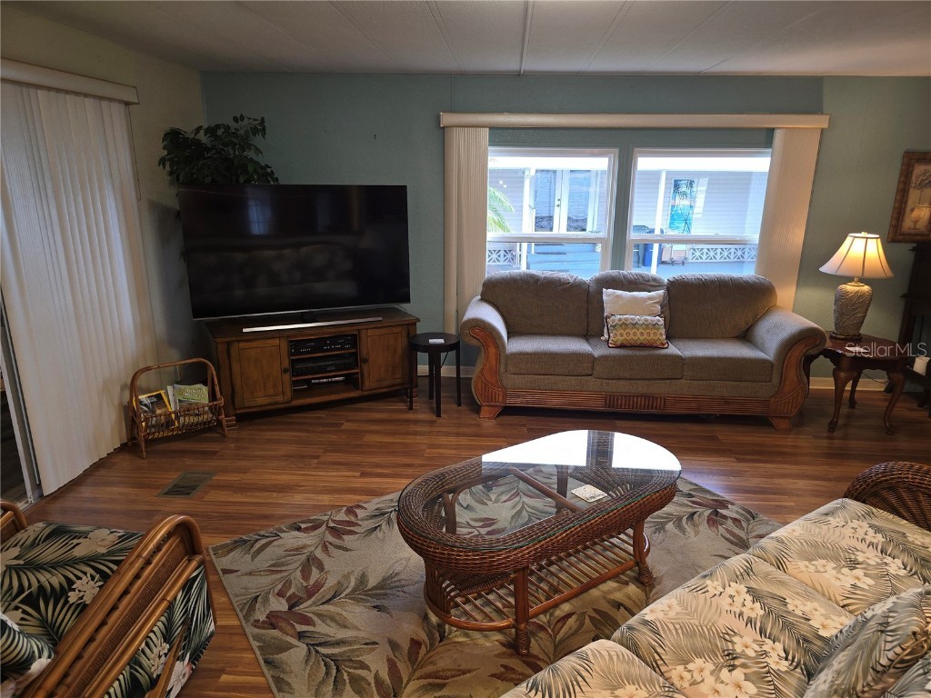 6 S Botany Bay Circle Englewood FL 34223 - FOUNTAIN VIEW A4675447 image11