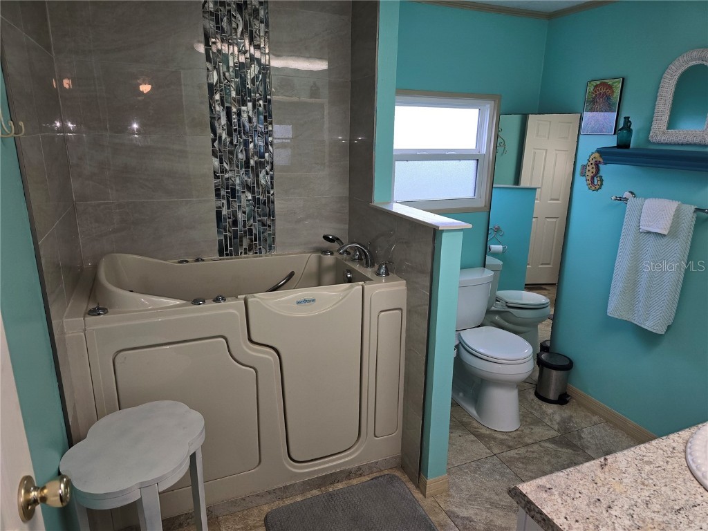 6 S Botany Bay Circle Englewood FL 34223 - FOUNTAIN VIEW A4675447 image19