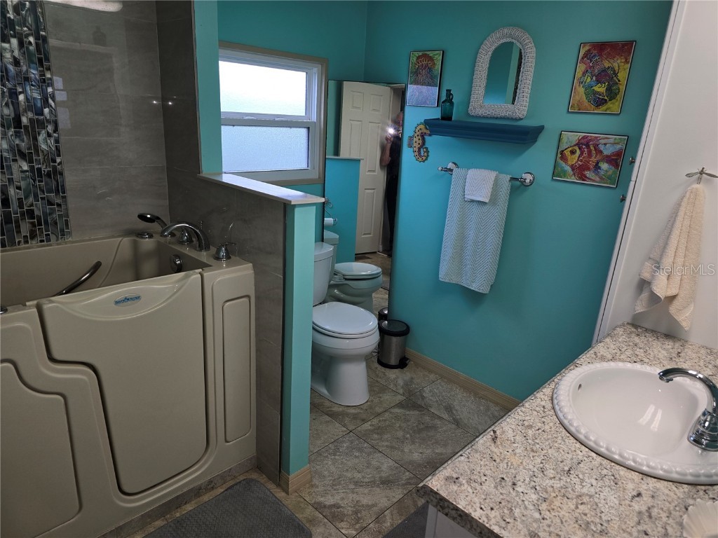 6 S Botany Bay Circle Englewood FL 34223 - FOUNTAIN VIEW A4675447 image20