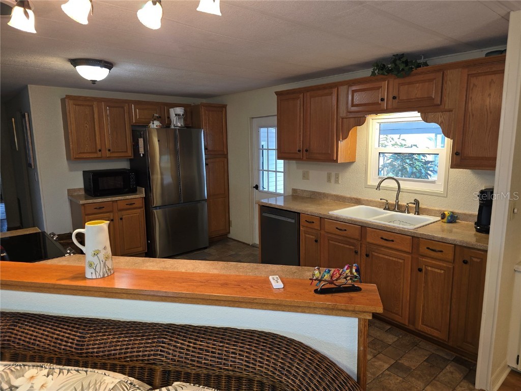 6 S Botany Bay Circle Englewood FL 34223 - FOUNTAIN VIEW A4675447 image6