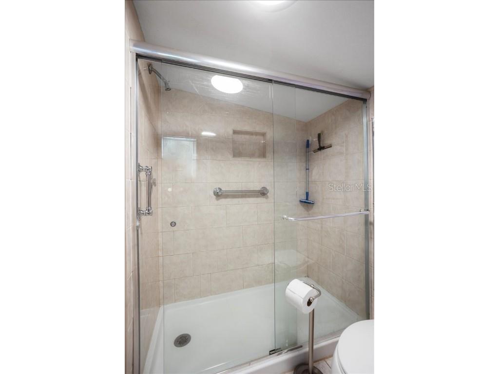 6 Seminole Drive Bradenton FL 34208 A4633111 image15