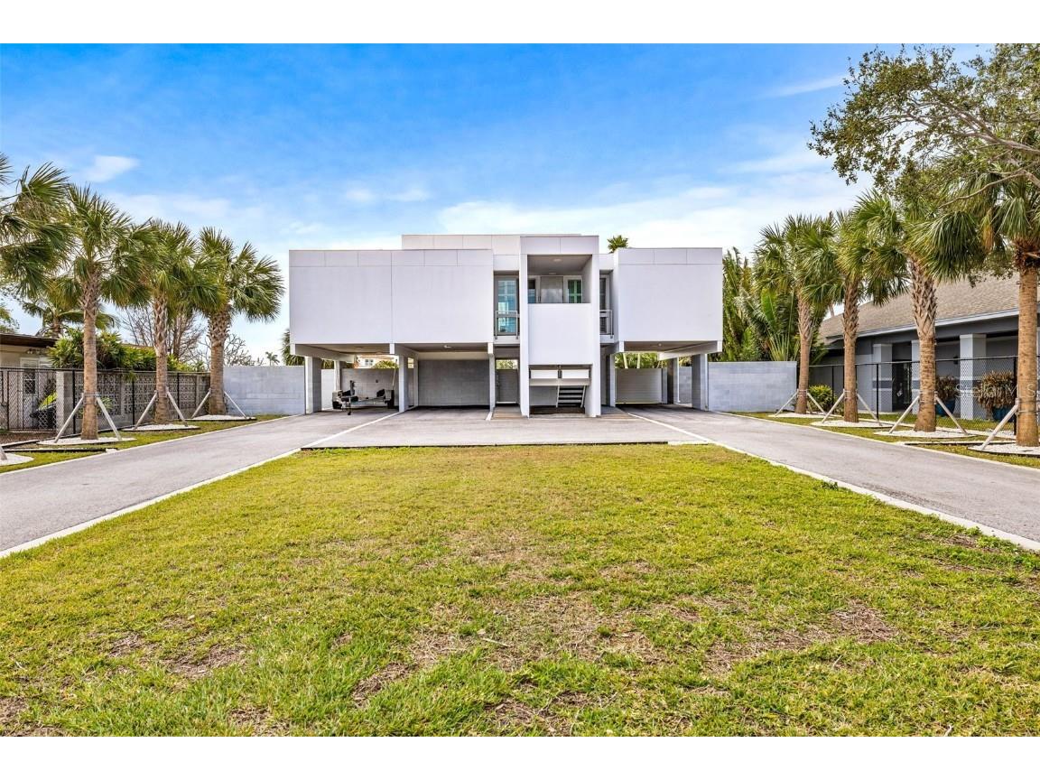 6 Treasure Lane Treasure Island FL 33706 - BOCA CIEGA BAY TB8337545 image1