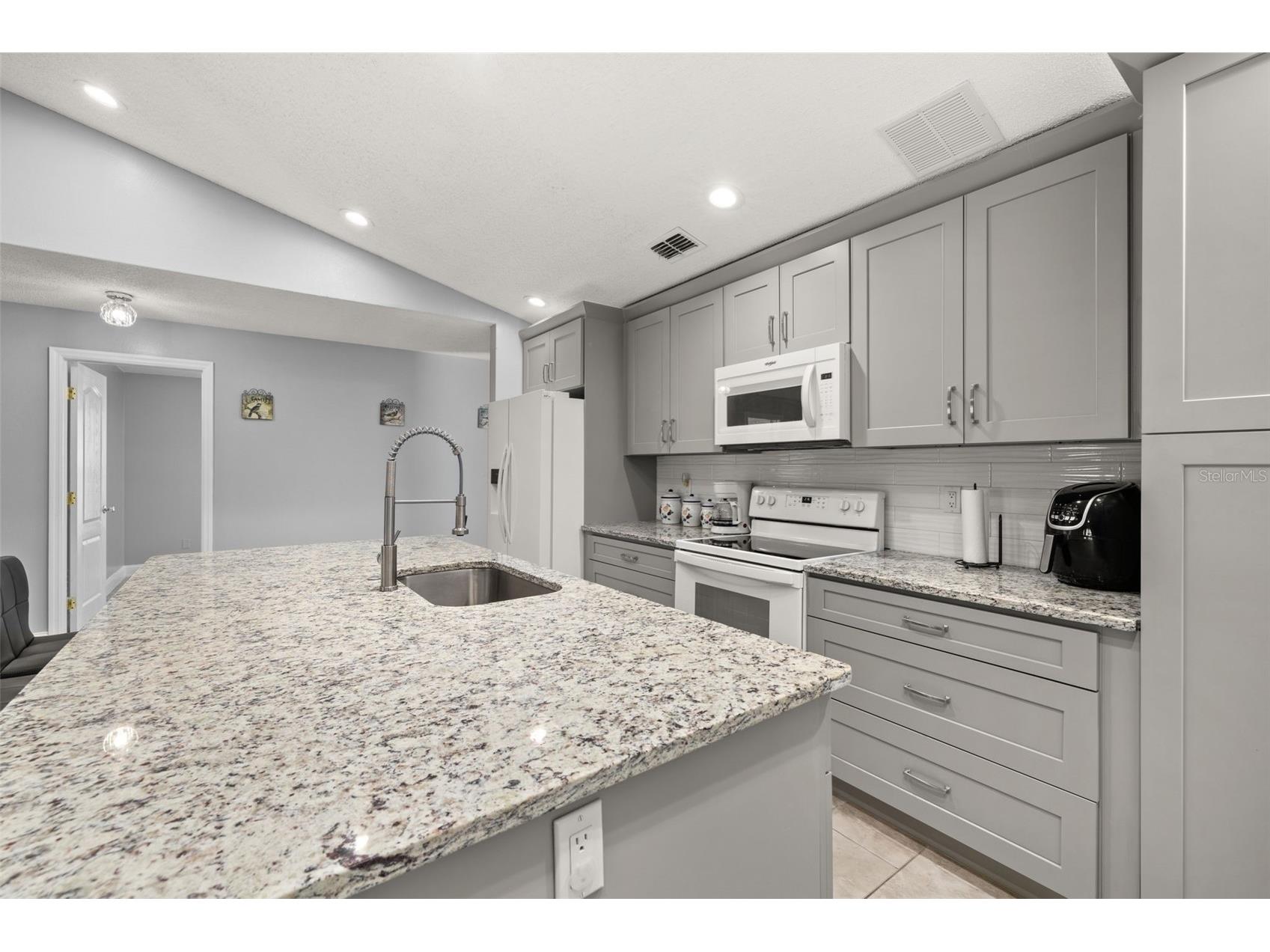 60 Andora Court Kissimmee FL 34758 S5152128 image8