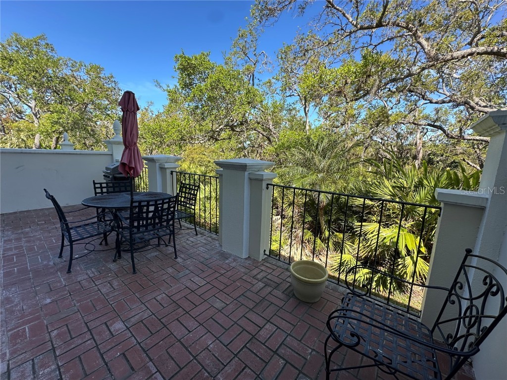 60 Bishops Court Road #114 Osprey FL 34229 A4648193 image27