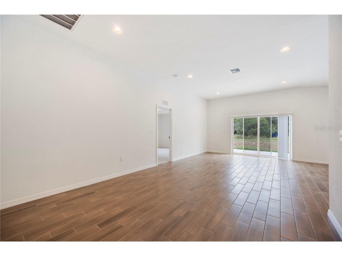 60 Blackjack Avenue Frostproof FL 33843 L4956404 image7