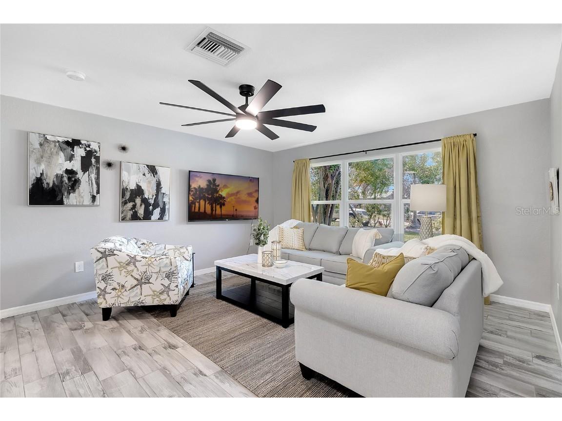 60 Golfview Road Rotonda West FL 33947 C7498757 image10