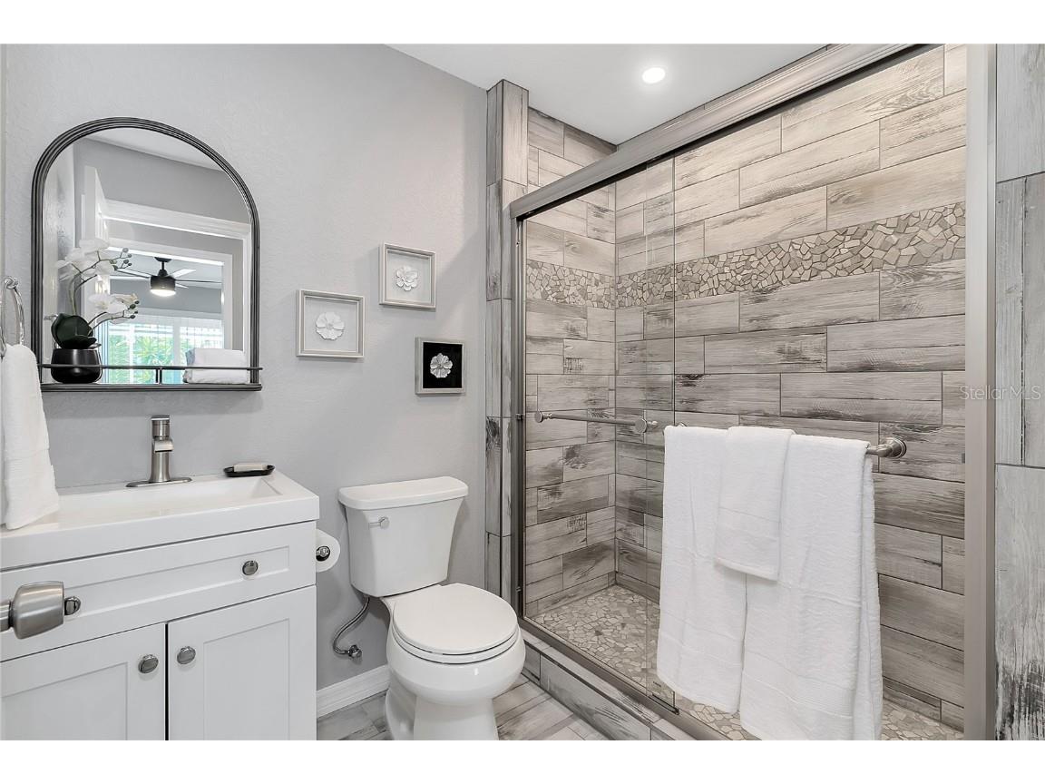 60 Golfview Road Rotonda West FL 33947 C7498757 image14