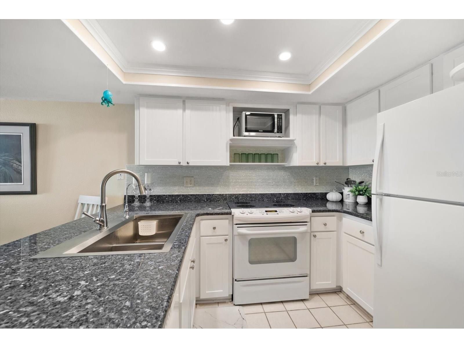 60 Gulf Boulevard #201 Indian Rocks Beach FL 33785 - GULF TB8472207 image10