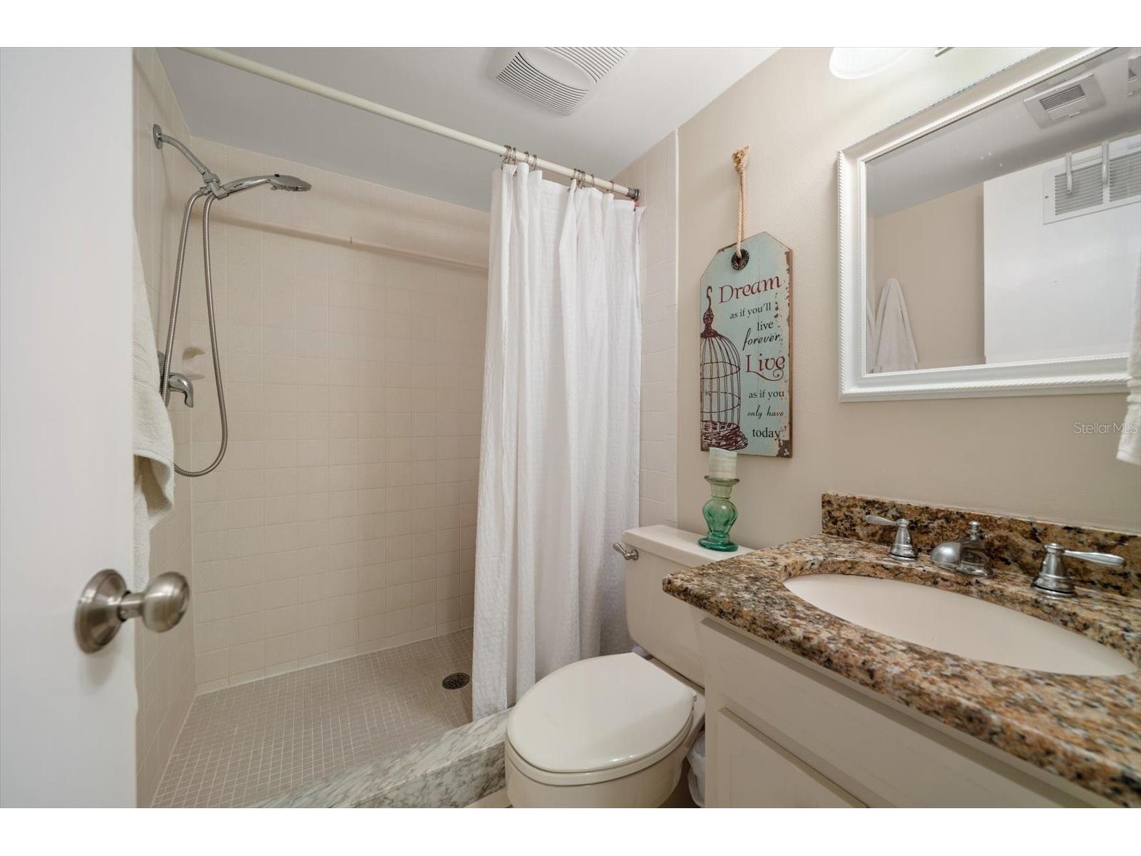 60 Gulf Boulevard #201 Indian Rocks Beach FL 33785 - GULF TB8472207 image19