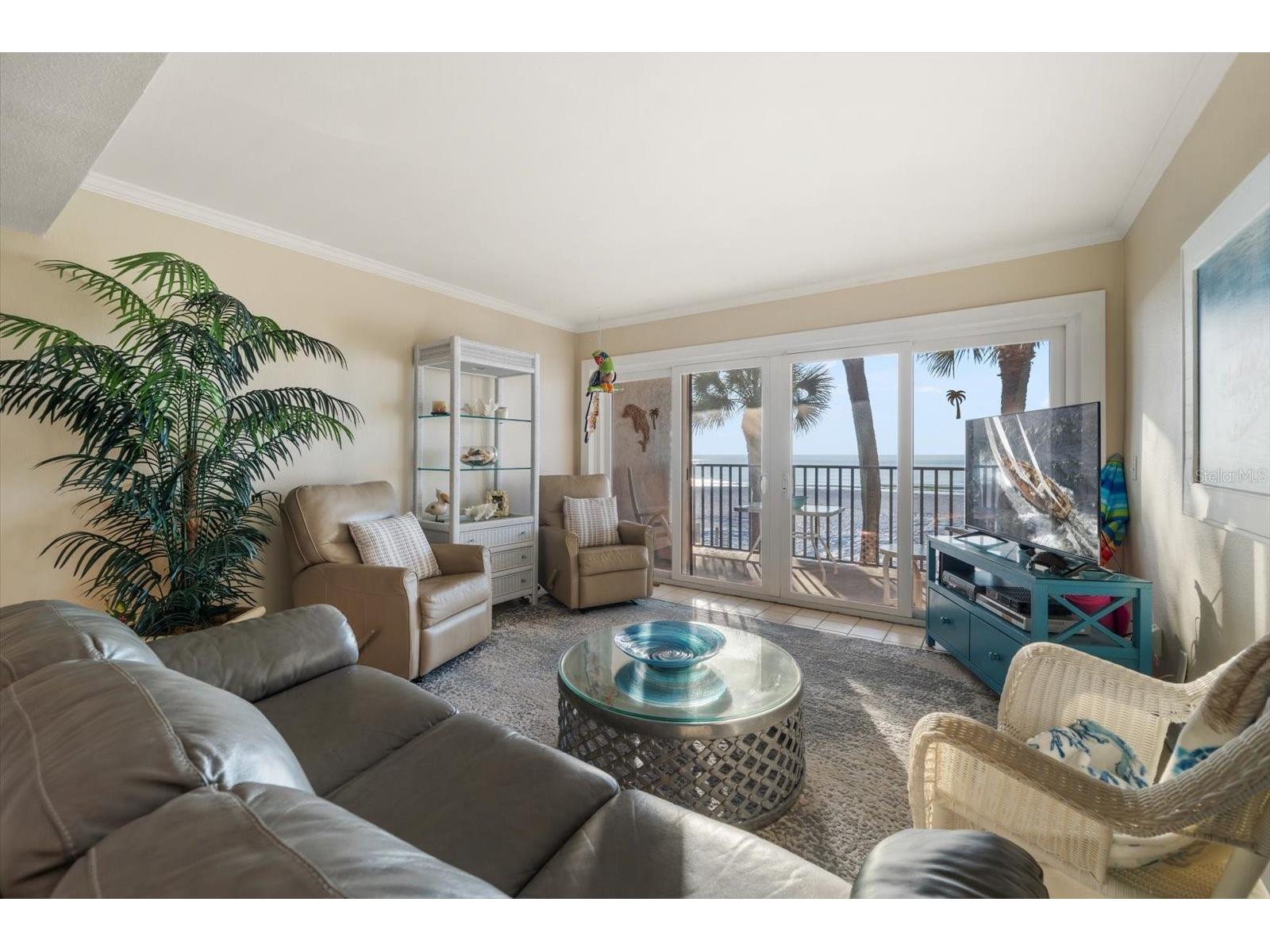 60 Gulf Boulevard #201 Indian Rocks Beach FL 33785 - GULF TB8472207 image3
