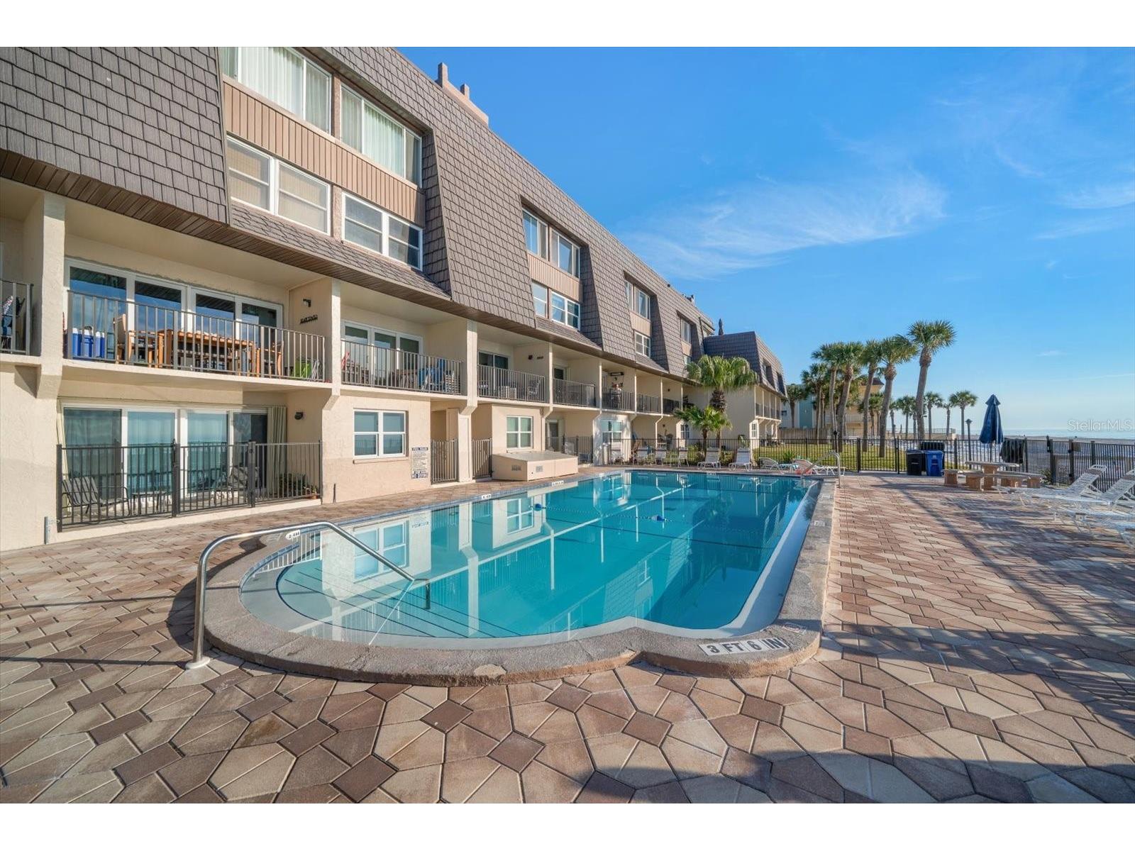 60 Gulf Boulevard #201 Indian Rocks Beach FL 33785 - GULF TB8472207 image36