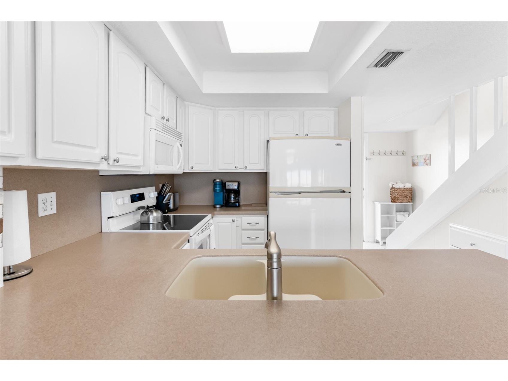 60 Gulf Boulevard #203 Indian Rocks Beach FL 33785 TB8473611 image20