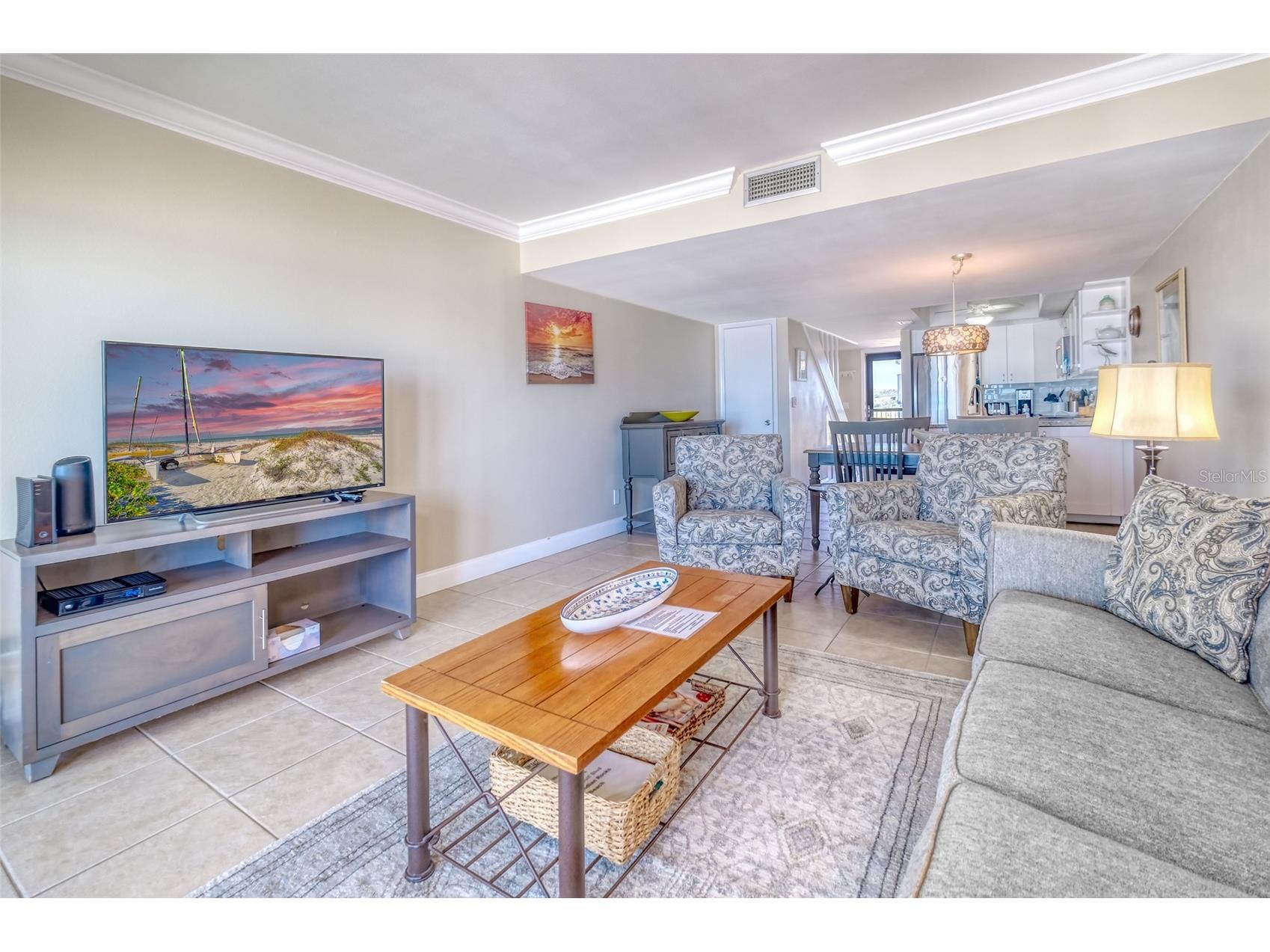 60 Gulf Boulevard #204 Indian Rocks Beach FL 33785 TB8464016 image6