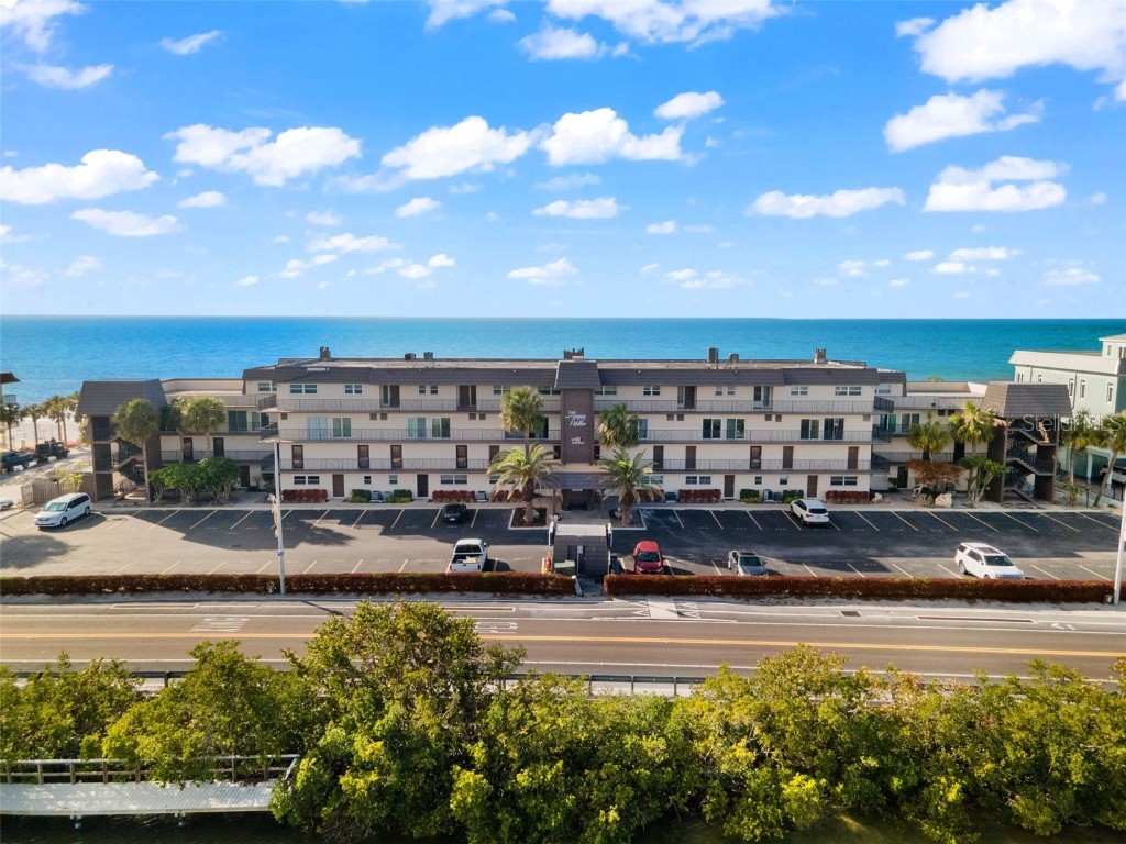 60 Gulf Boulevard #402 Indian Rocks Beach FL 33785 A4661758 image1
