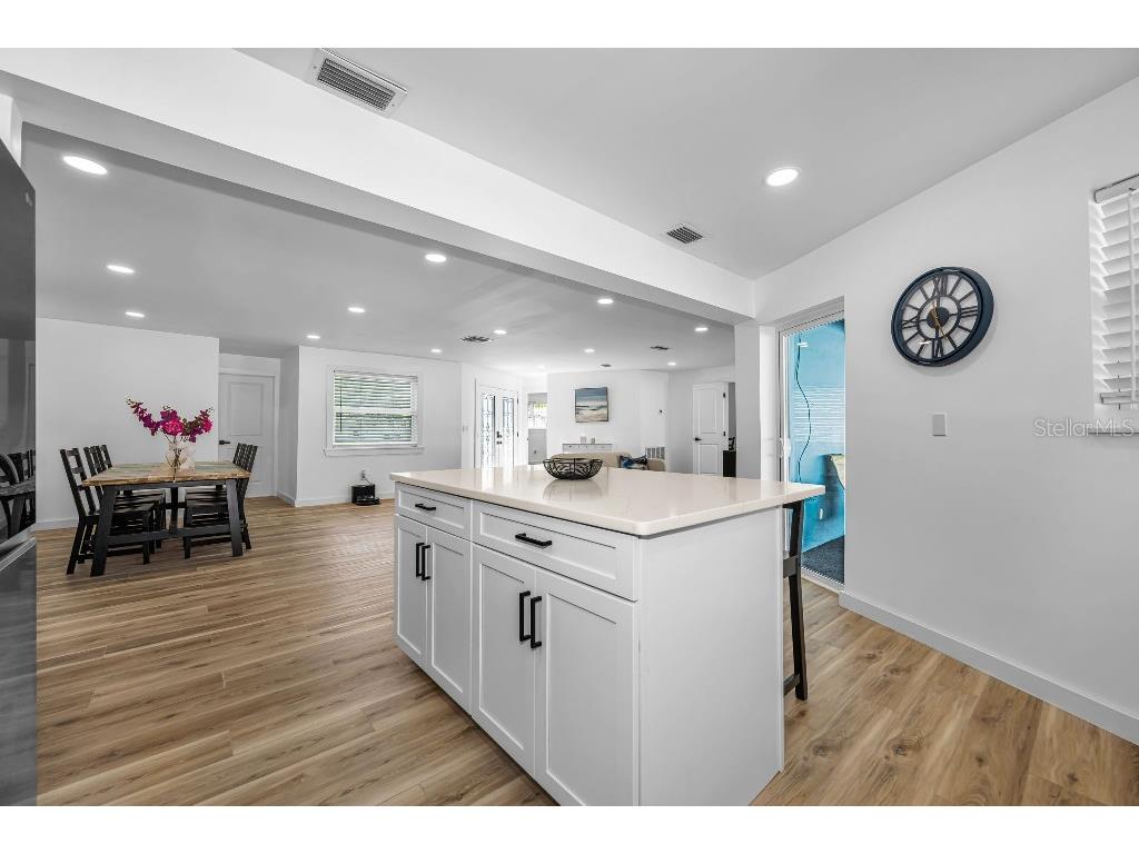 60 Kipling Plaza Clearwater Beach FL 33767 TB8468472 image17