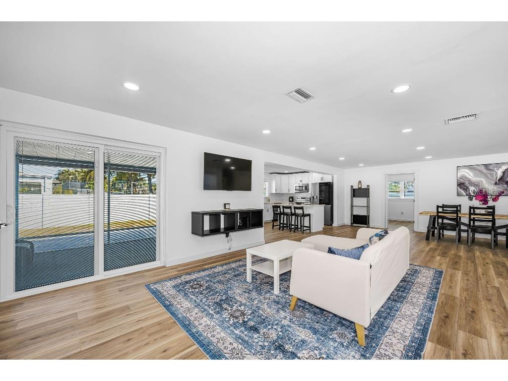 60 Kipling Plaza Clearwater Beach FL 33767 TB8468472 image6