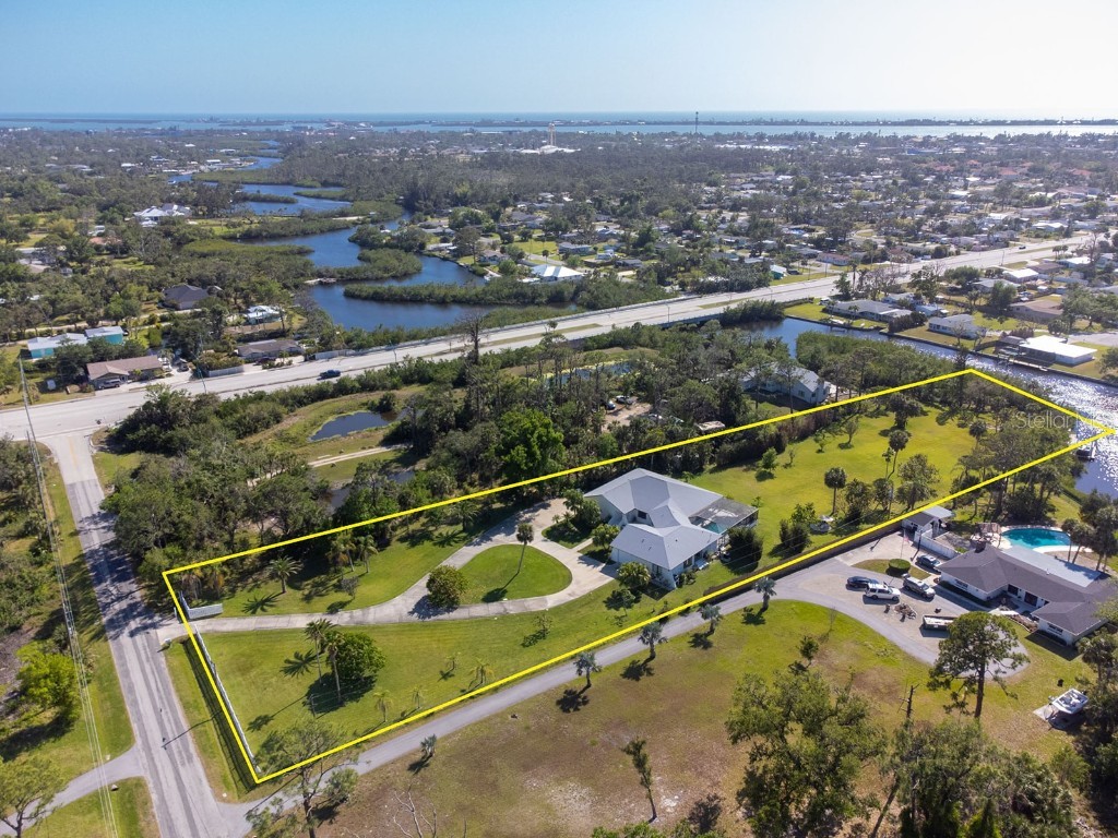 60 N Oxford Drive Englewood FL 34223 D6141640 image1