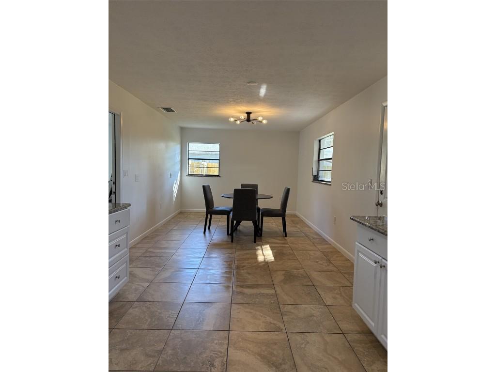 60 Outlook Street Umatilla FL 32784 A4670366 image12