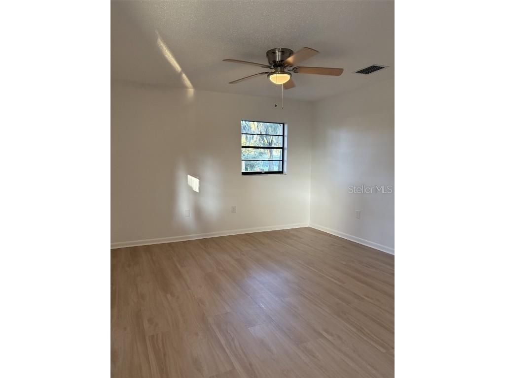 60 Outlook Street Umatilla FL 32784 A4670366 image32