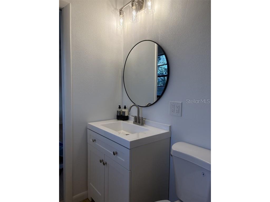 60 Outlook Street Umatilla FL 32784 A4670366 image38