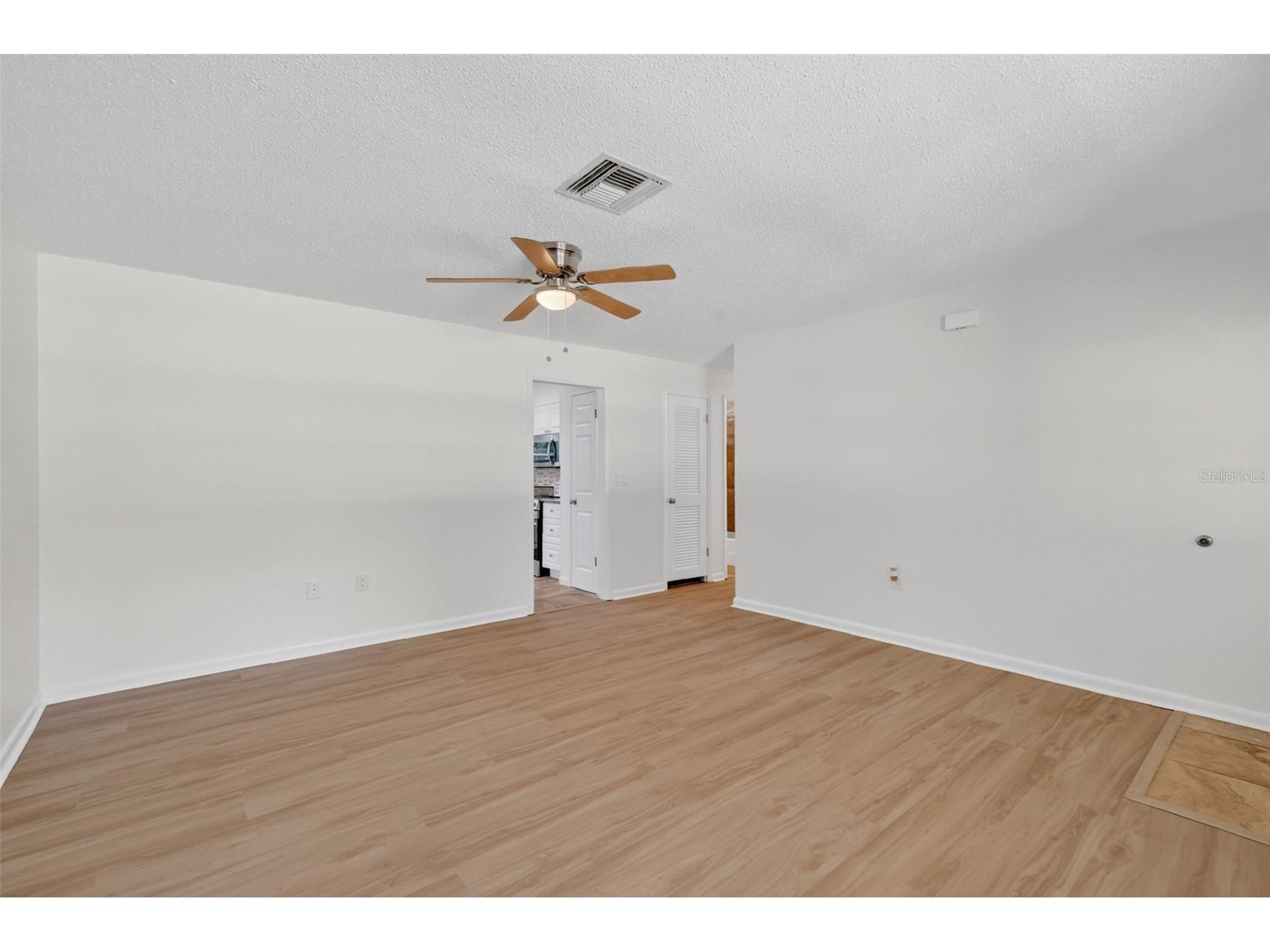 60 Outlook Street Umatilla FL 32784 G5112477 image9