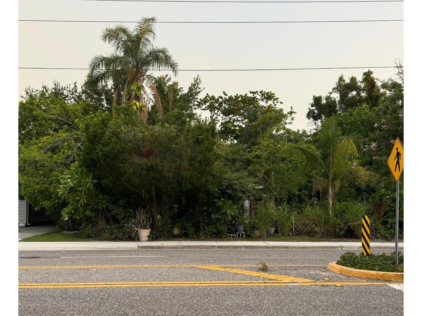 600 38th Avenue N Saint Petersburg FL 33704 TB8406522 image1