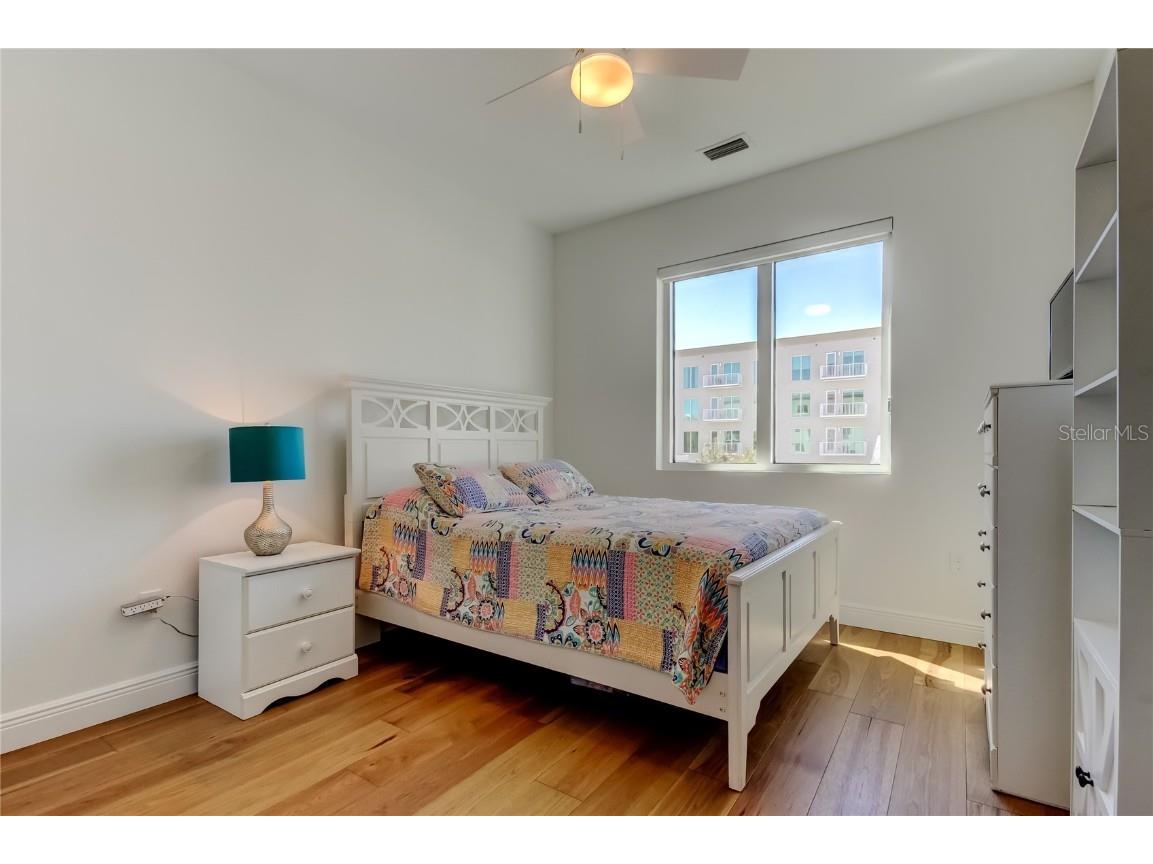 600 3rd Avenue S #302 Saint Petersburg FL 33701 TB8440922 image25