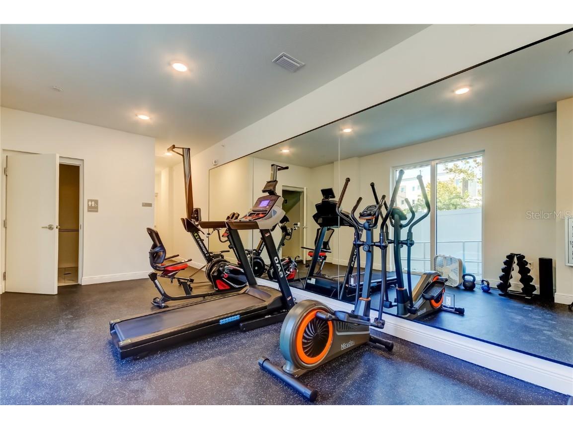 600 3rd Avenue S #302 Saint Petersburg FL 33701 TB8440922 image44