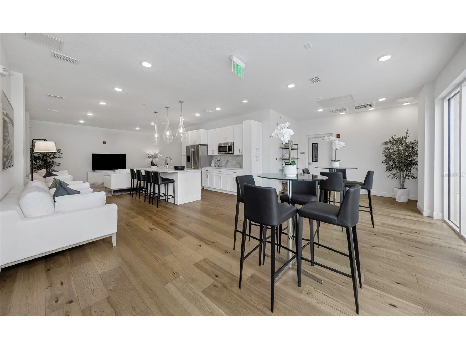 600 3rd Avenue S #305 Saint Petersburg FL 33701 TB8494585 image43