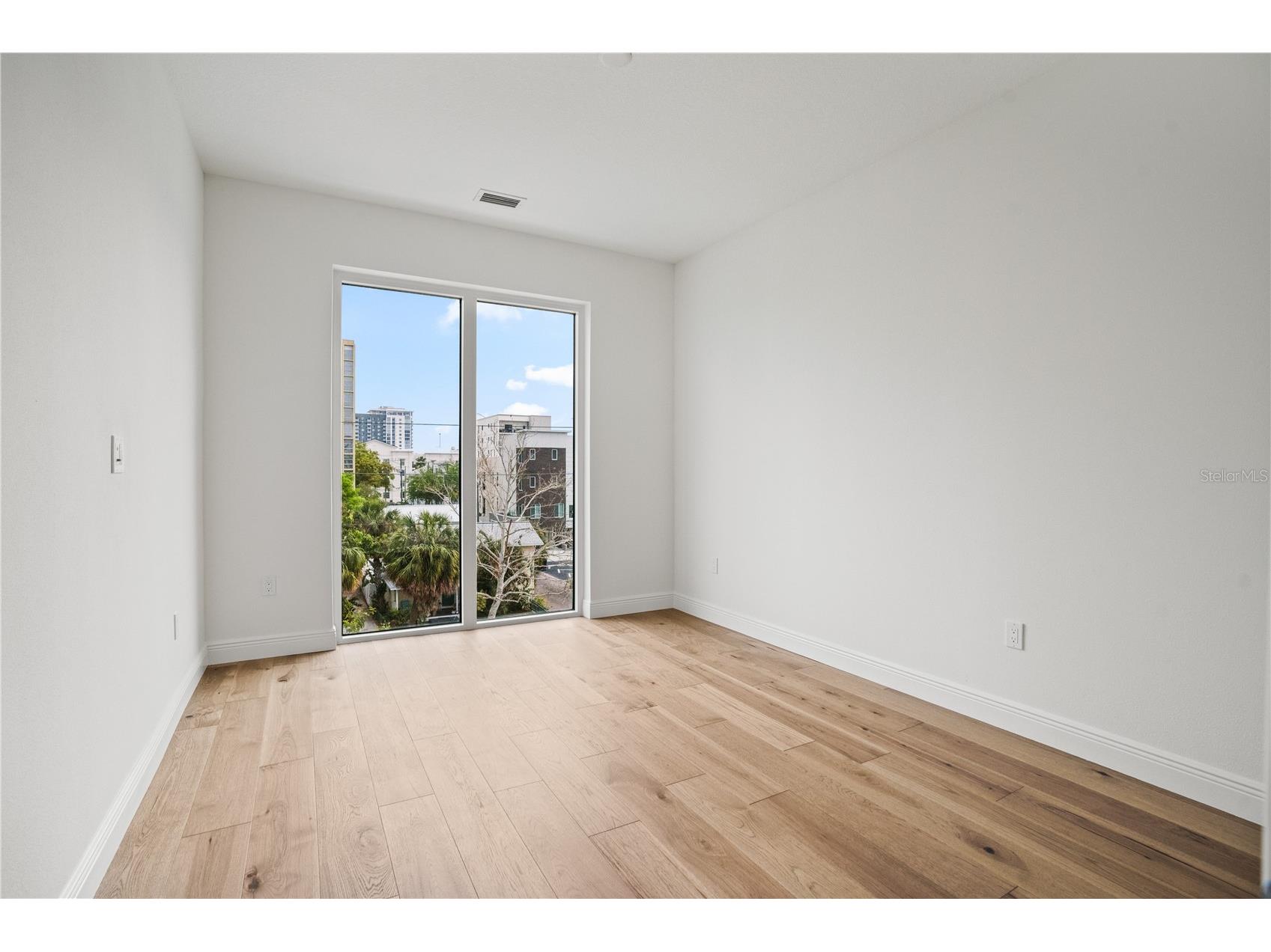600 3rd Avenue S #307 Saint Petersburg FL 33701 TB8490779 image18
