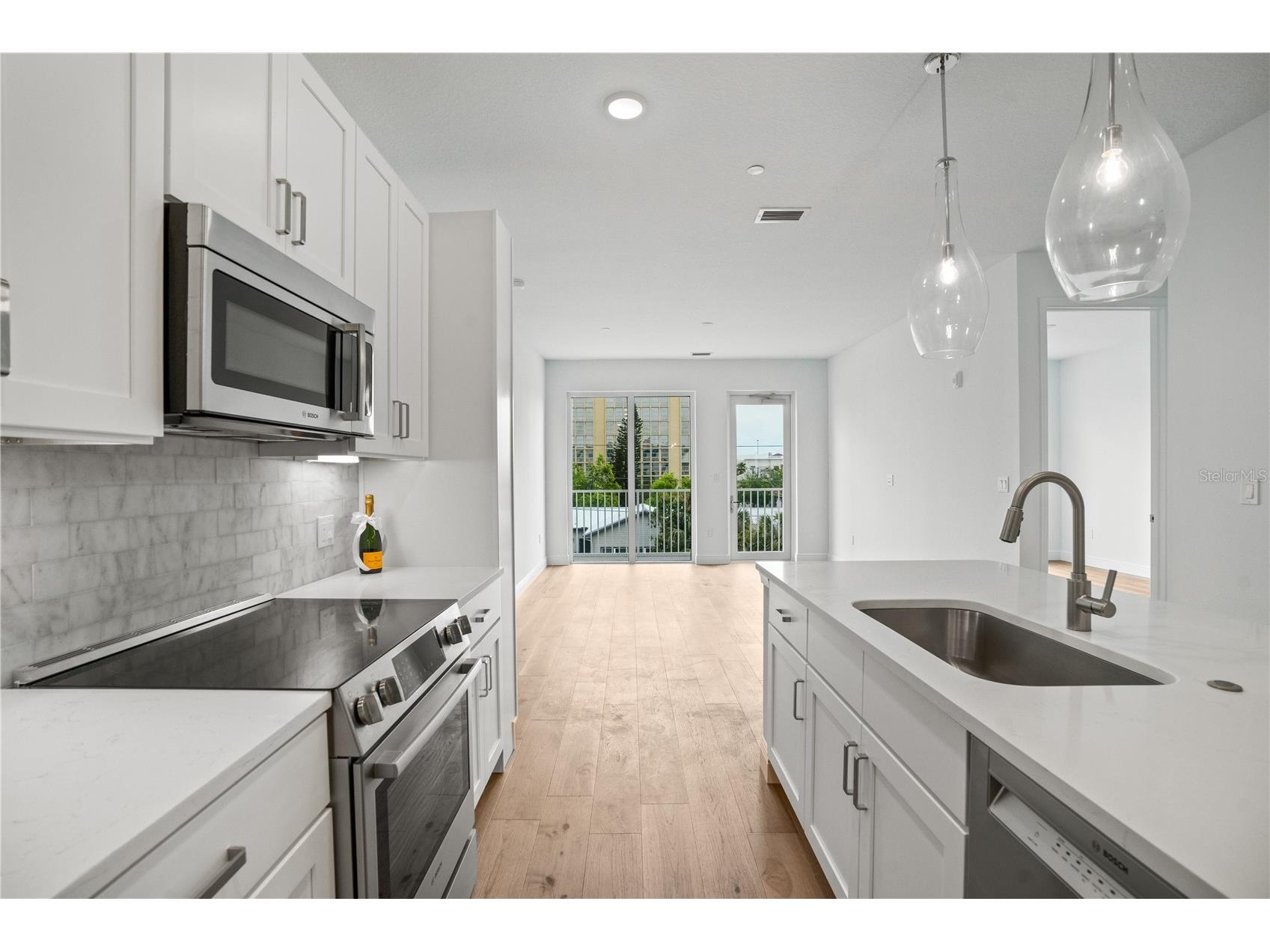 600 3rd Avenue S #307 Saint Petersburg FL 33701 TB8490779 image3